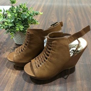 Steve Madden wedges, brand new! Wrong size for me